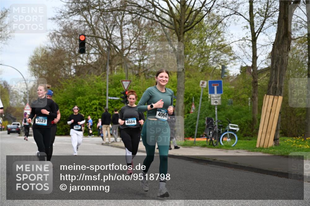 12.04.2026 - 45. Internationalen Wilhelmsburger Insellauf J. Mangold http://msf.ph/oto/9518798 12.04.2026 13:25:37 Ziel 2718, 5152, 5757, 3649, 4604, 4790, 2717, 4431, 3023, 3024, 2881, 4064, 4684, 2298, 4839, 4840, 4774 meine-sportfotos.de