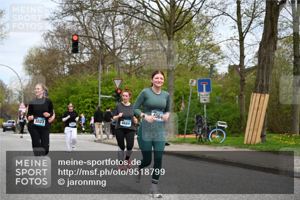 12.04.2026 - 45. Internationalen Wilhelmsburger Insellauf J. Mangold http://msf.ph/oto/9518799 12.04.2026 13:25:37 Ziel 2718, 5152, 5757, 3649, 4604, 4790, 2717, 4431, 3023, 3024, 2881, 4064, 4684, 2298, 4839, 4840, 4774 meine-sportfotos.de