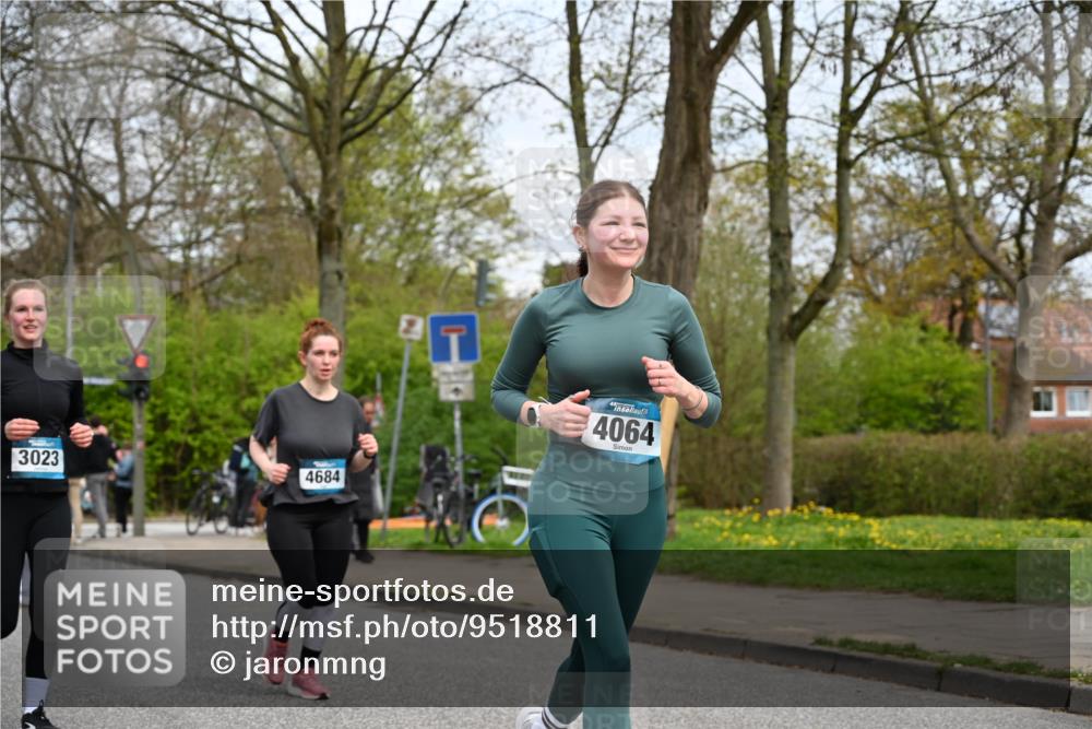 12.04.2026 - 45. Internationalen Wilhelmsburger Insellauf J. Mangold http://msf.ph/oto/9518811 12.04.2026 13:25:38 Ziel 2718, 5152, 5757, 3649, 4604, 4790, 2717, 4431, 4431, 3023, 3024, 2881, 4064, 4684, 4064, 4684, 2298, 4839, 4840, 4774 meine-sportfotos.de