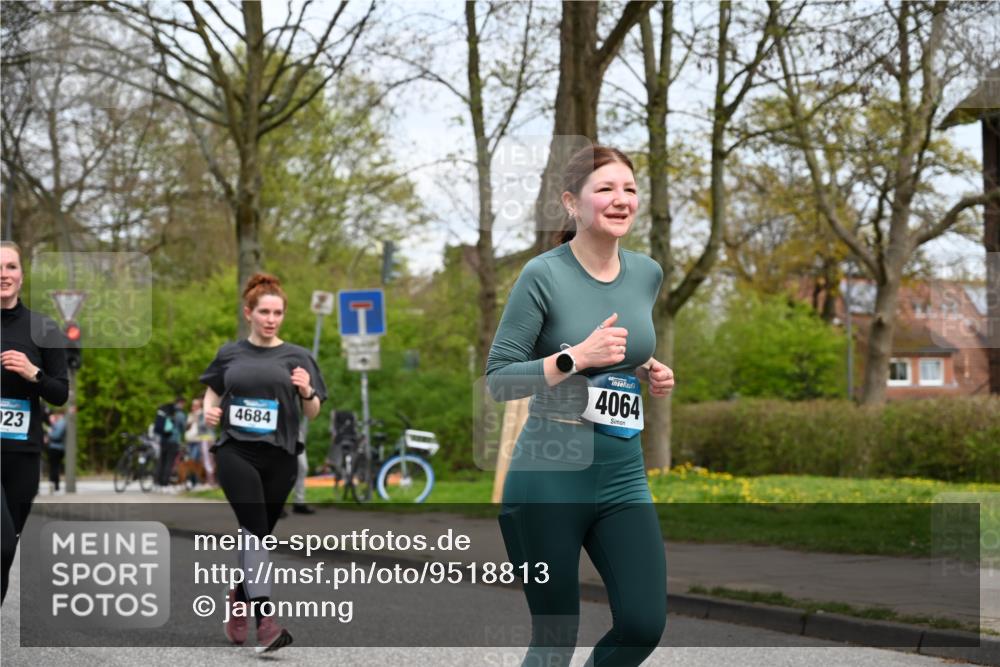 12.04.2026 - 45. Internationalen Wilhelmsburger Insellauf J. Mangold http://msf.ph/oto/9518813 12.04.2026 13:25:39 Ziel 2718, 5152, 5757, 3649, 4604, 4790, 2717, 4431, 3023, 3024, 2881, 4064, 4684, 2298, 4839, 4840, 4774 meine-sportfotos.de
