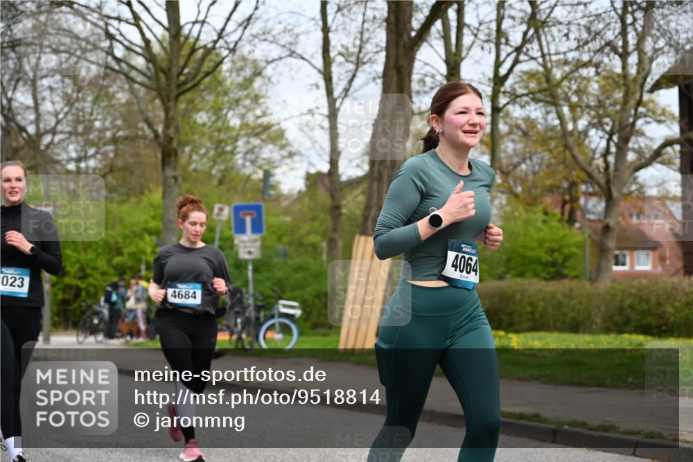 12.04.2026 - 45. Internationalen Wilhelmsburger Insellauf J. Mangold http://msf.ph/oto/9518814 12.04.2026 13:25:39 Ziel 2718, 5152, 5757, 3649, 4604, 4790, 2717, 4431, 3023, 3024, 2881, 4064, 4684, 2298, 4839, 4840, 4774 meine-sportfotos.de