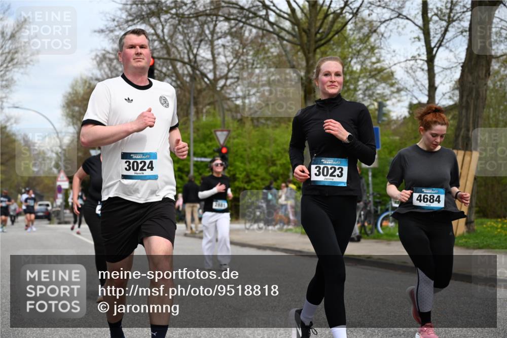 12.04.2026 - 45. Internationalen Wilhelmsburger Insellauf J. Mangold http://msf.ph/oto/9518818 12.04.2026 13:25:39 Ziel 2718, 5152, 5757, 3649, 4604, 4790, 2717, 4431, 3023, 3024, 2881, 4064, 4684, 2298, 4839, 4840, 4774 meine-sportfotos.de