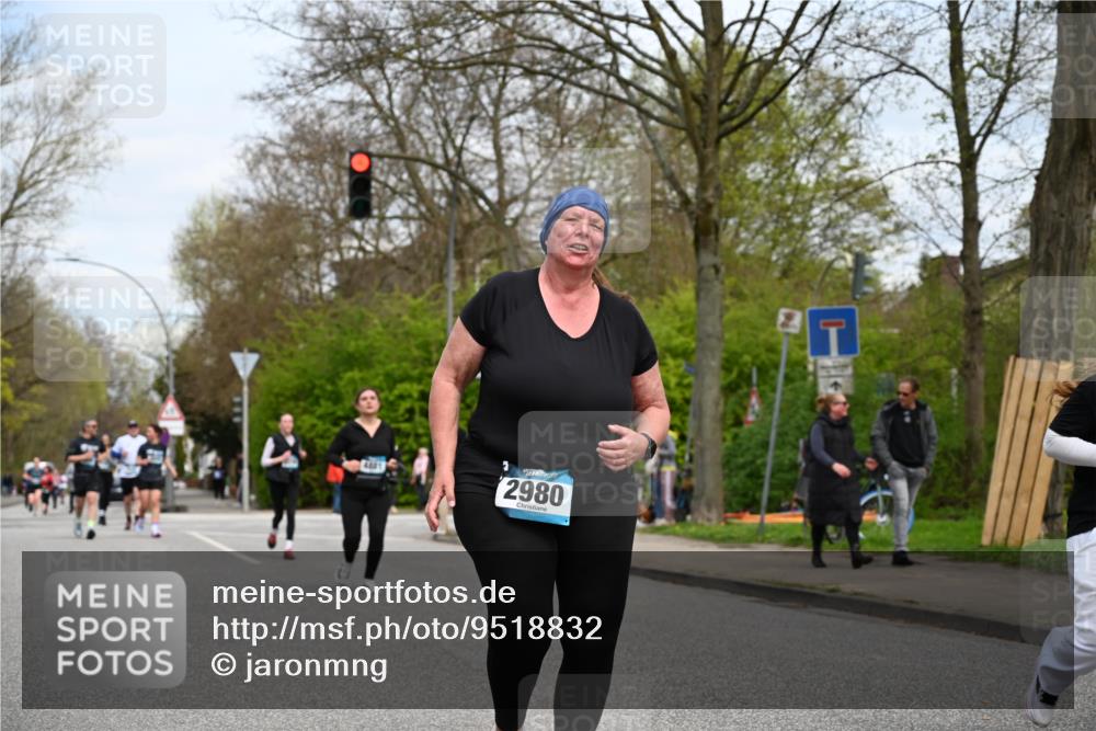 12.04.2026 - 45. Internationalen Wilhelmsburger Insellauf J. Mangold http://msf.ph/oto/9518832 12.04.2026 13:25:42 Ziel 5152, 5757, 3649, 4604, 4790, 2717, 4431, 3023, 3023, 3024, 2881, 4064, 4684, 2298, 4839, 4840, 4774, 4881, 4049 meine-sportfotos.de