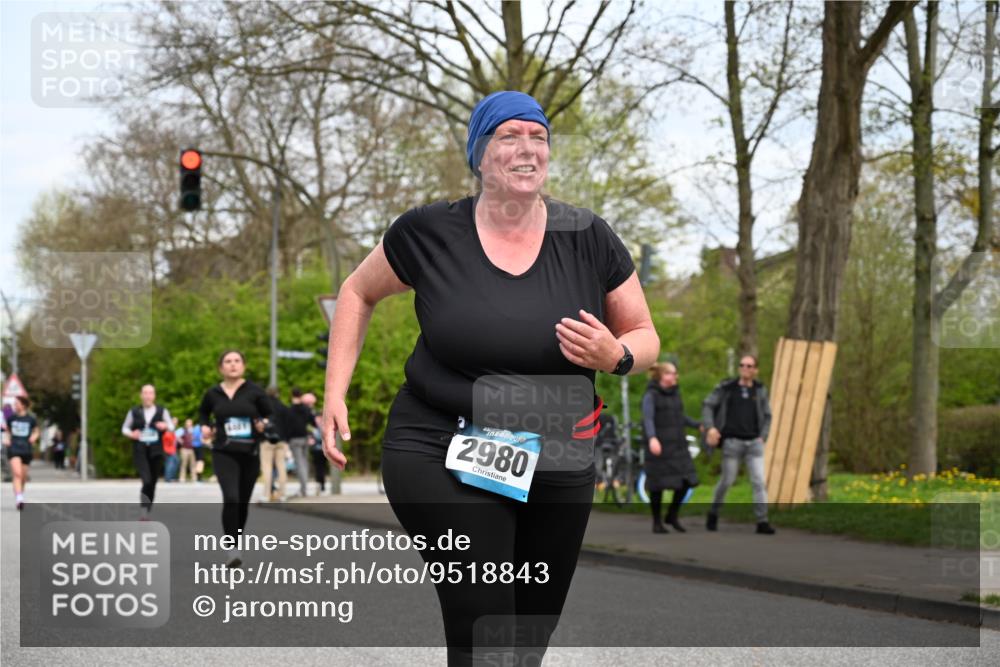 12.04.2026 - 45. Internationalen Wilhelmsburger Insellauf J. Mangold http://msf.ph/oto/9518843 12.04.2026 13:25:43 Ziel 5152, 5757, 3649, 4604, 4790, 2717, 4431, 3023, 3024, 3024, 2881, 4064, 4684, 2298, 2298, 4839, 4840, 4774, 4881, 4049 meine-sportfotos.de