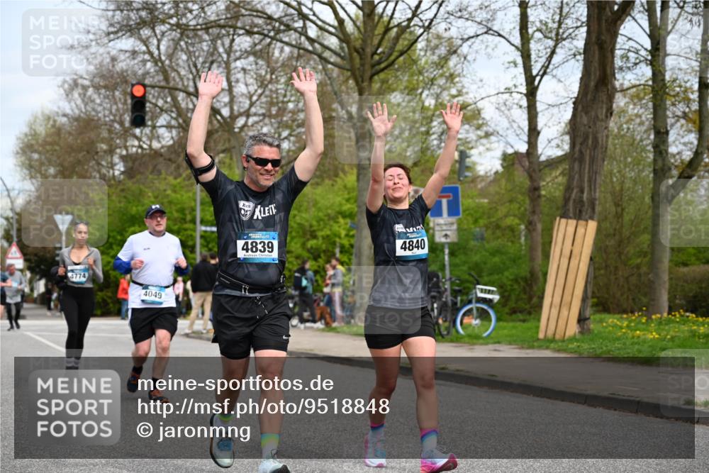 12.04.2026 - 45. Internationalen Wilhelmsburger Insellauf J. Mangold http://msf.ph/oto/9518848 12.04.2026 13:25:52 Ziel 3649, 4604, 4790, 2717, 4431, 3023, 3024, 2881, 4064, 4684, 2298, 4839, 4840, 4774, 4881, 4881, 4049, 4411 meine-sportfotos.de