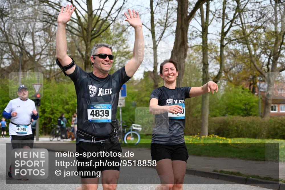 12.04.2026 - 45. Internationalen Wilhelmsburger Insellauf J. Mangold http://msf.ph/oto/9518858 12.04.2026 13:25:52 Ziel 3649, 4604, 4790, 2717, 4431, 3023, 3024, 2881, 4064, 4684, 2298, 4839, 4840, 4774, 4881, 4881, 4049, 4411 meine-sportfotos.de