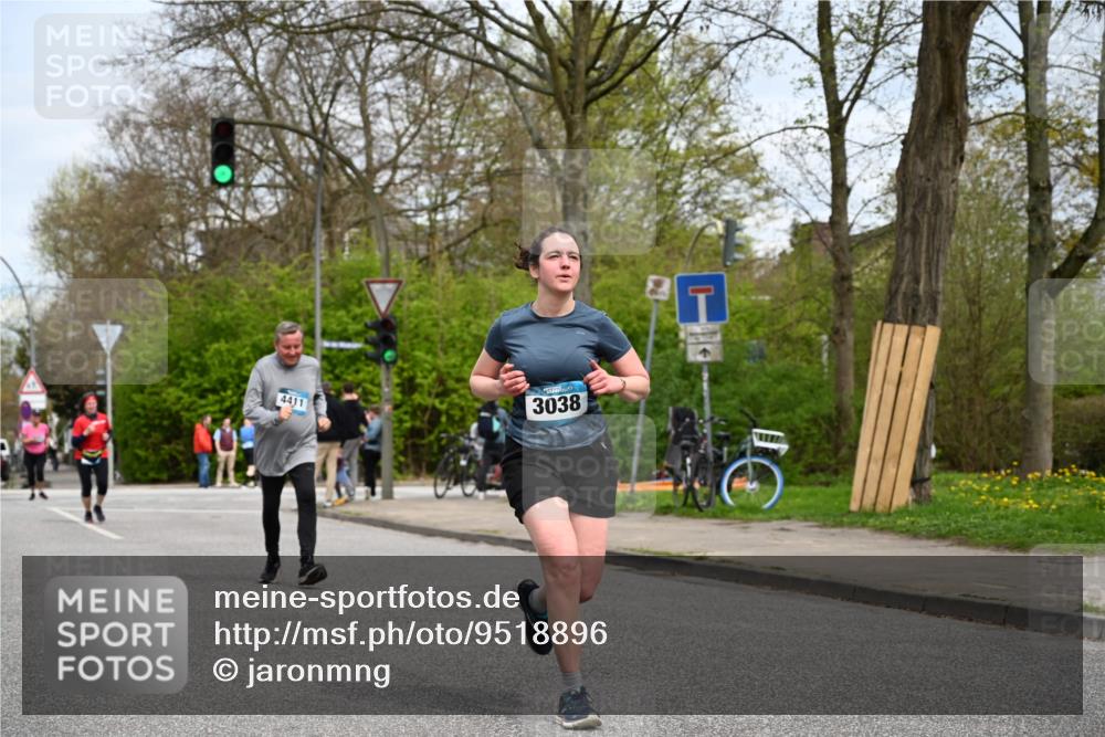 12.04.2026 - 45. Internationalen Wilhelmsburger Insellauf J. Mangold http://msf.ph/oto/9518896 12.04.2026 13:26:00 Ziel 4431, 3023, 3024, 2881, 4064, 4684, 2298, 4839, 4840, 4774, 4774, 4881, 4049, 4411, 5206, 2360, 5245, 2933, 2359, 4124, 2980, 3640 meine-sportfotos.de