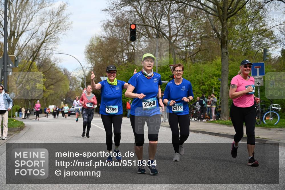 12.04.2026 - 45. Internationalen Wilhelmsburger Insellauf J. Mangold http://msf.ph/oto/9518934 12.04.2026 13:26:12 Ziel 4064, 4684, 2298, 4839, 4840, 4774, 4881, 4049, 4411, 5206, 2360, 5245, 2933, 2359, 4124, 2980, 3640, 3640 meine-sportfotos.de