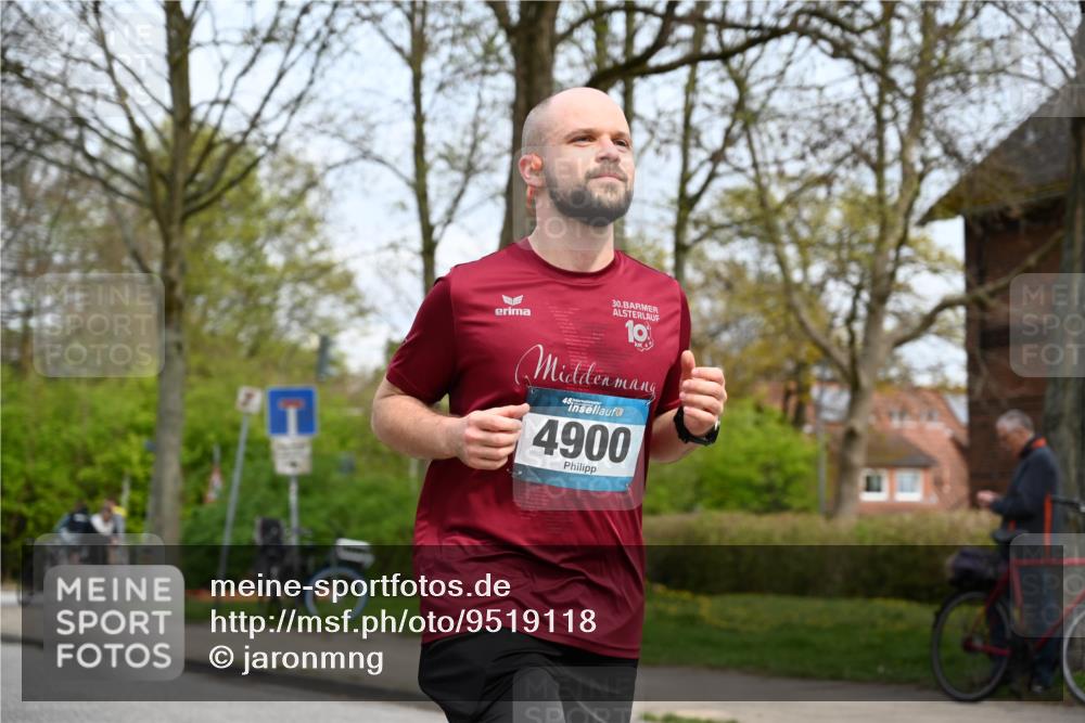 12.04.2026 - 45. Internationalen Wilhelmsburger Insellauf J. Mangold http://msf.ph/oto/9519118 12.04.2026 13:27:01 Ziel 2721, 3756, 3755, 2968, 2306, 2969, 3888, 3960, 3955, 4900, 2944, 2945, 5222, 3215 meine-sportfotos.de