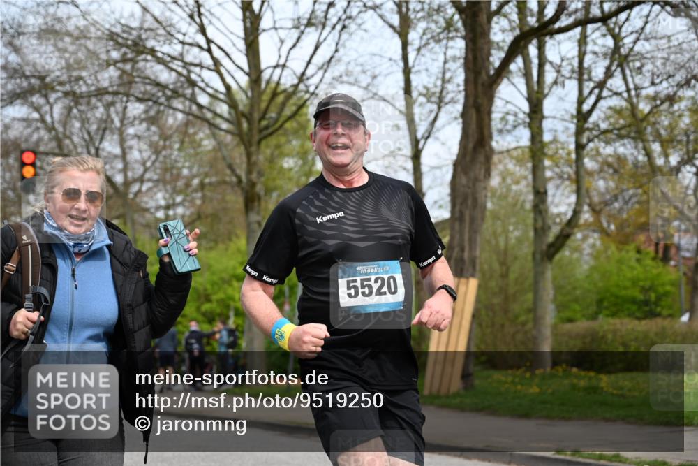 12.04.2026 - 45. Internationalen Wilhelmsburger Insellauf J. Mangold http://msf.ph/oto/9519250 12.04.2026 13:28:11 Ziel 2563, 5695, 3800, 3800, 2630, 5520, 5509, 4316 meine-sportfotos.de