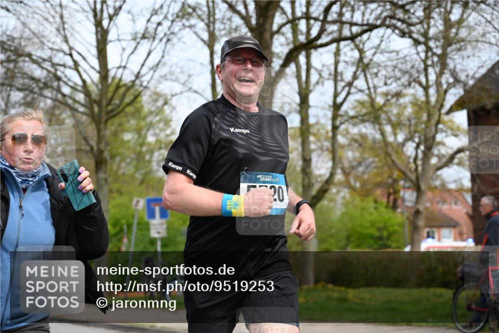 12.04.2026 - 45. Internationalen Wilhelmsburger Insellauf J. Mangold http://msf.ph/oto/9519253 12.04.2026 13:28:11 Ziel 2563, 5695, 3800, 3800, 2630, 5520, 5509, 4316 meine-sportfotos.de