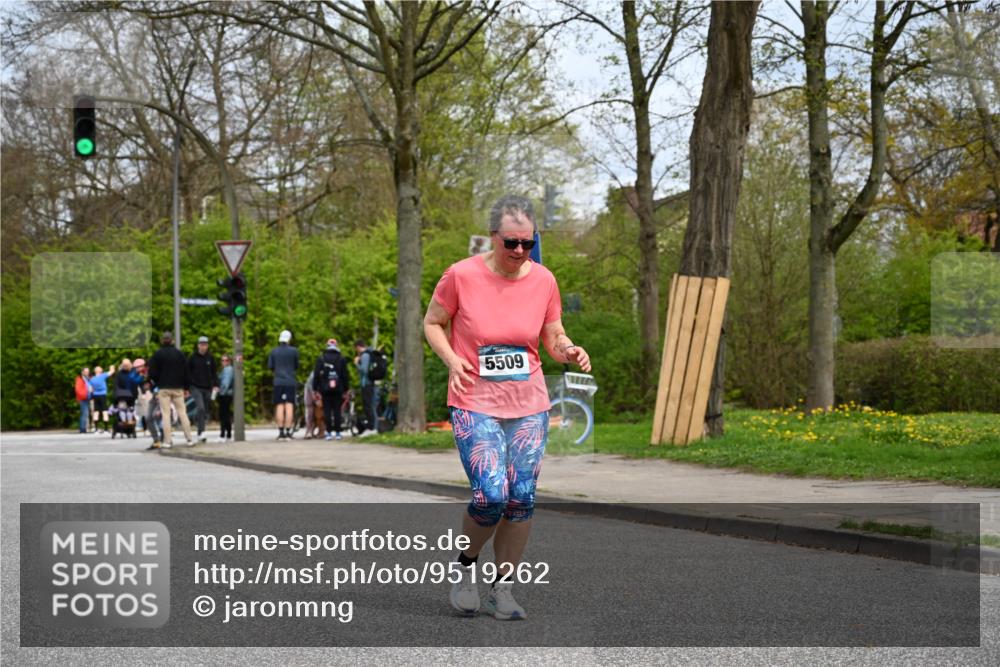 12.04.2026 - 45. Internationalen Wilhelmsburger Insellauf J. Mangold http://msf.ph/oto/9519262 12.04.2026 13:28:17 Ziel 5695, 3800, 2630, 5520, 5509, 4316, 3564, 3483, 4471 meine-sportfotos.de