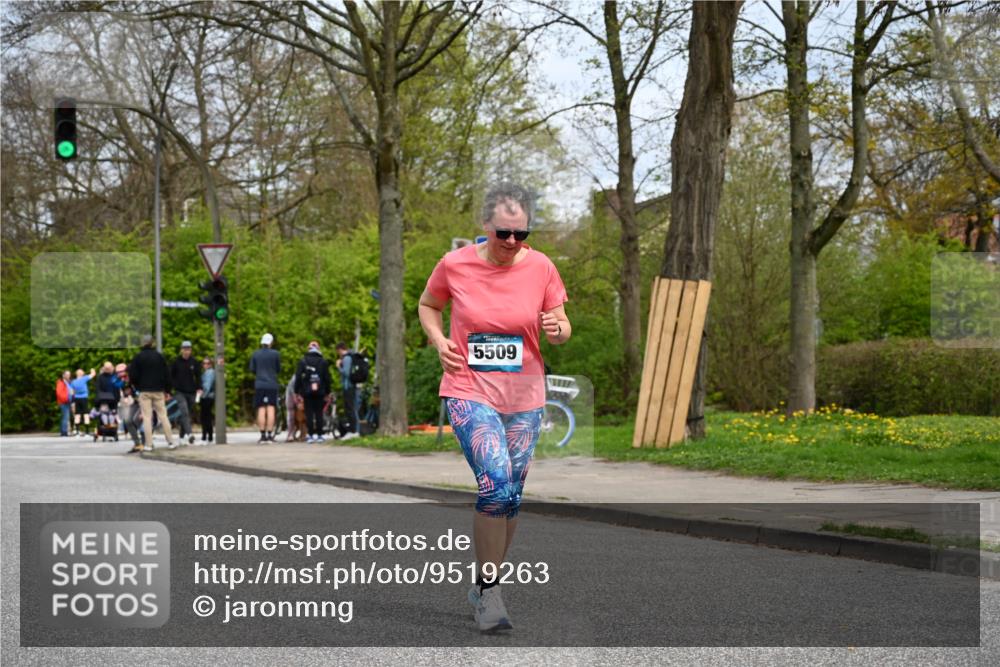 12.04.2026 - 45. Internationalen Wilhelmsburger Insellauf J. Mangold http://msf.ph/oto/9519263 12.04.2026 13:28:17 Ziel 5695, 3800, 2630, 5520, 5509, 4316, 3564, 3483, 4471 meine-sportfotos.de