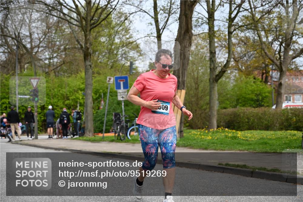 12.04.2026 - 45. Internationalen Wilhelmsburger Insellauf J. Mangold http://msf.ph/oto/9519269 12.04.2026 13:28:18 Ziel 5695, 3800, 2630, 5520, 5509, 5509, 4316, 3564, 3483, 4471 meine-sportfotos.de
