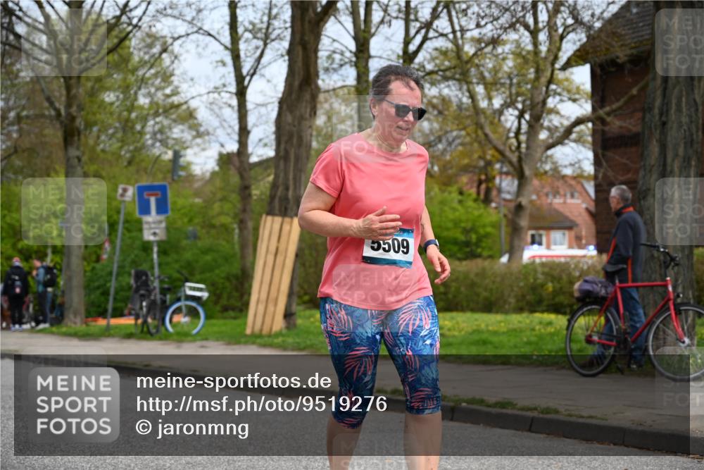12.04.2026 - 45. Internationalen Wilhelmsburger Insellauf J. Mangold http://msf.ph/oto/9519276 12.04.2026 13:28:18 Ziel 5695, 3800, 2630, 5520, 5509, 5509, 4316, 3564, 3483, 4471 meine-sportfotos.de