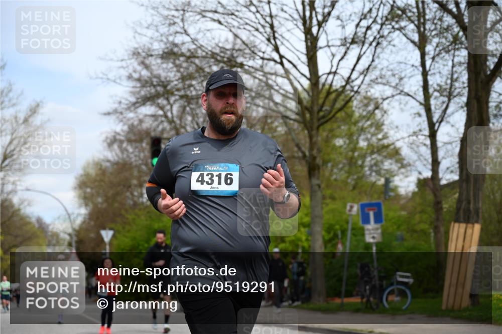 12.04.2026 - 45. Internationalen Wilhelmsburger Insellauf J. Mangold http://msf.ph/oto/9519291 12.04.2026 13:28:22 Ziel 3800, 2630, 5520, 5509, 4316, 4316, 3564, 3483, 4471 meine-sportfotos.de