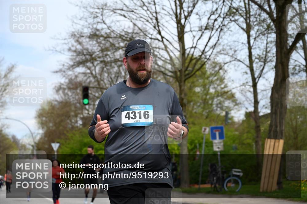 12.04.2026 - 45. Internationalen Wilhelmsburger Insellauf J. Mangold http://msf.ph/oto/9519293 12.04.2026 13:28:22 Ziel 3800, 2630, 5520, 5509, 4316, 4316, 3564, 3483, 4471 meine-sportfotos.de