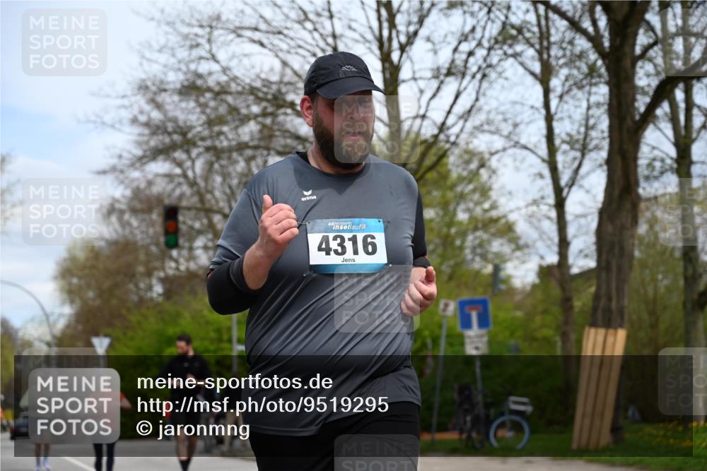 12.04.2026 - 45. Internationalen Wilhelmsburger Insellauf J. Mangold http://msf.ph/oto/9519295 12.04.2026 13:28:22 Ziel 3800, 2630, 5520, 5509, 4316, 4316, 3564, 3483, 4471 meine-sportfotos.de