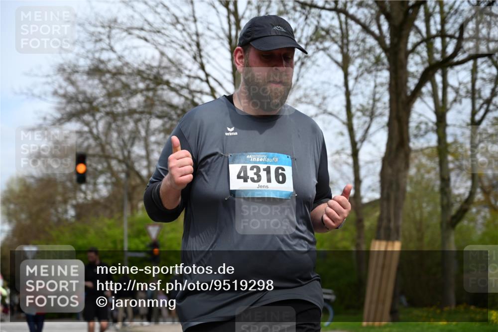 12.04.2026 - 45. Internationalen Wilhelmsburger Insellauf J. Mangold http://msf.ph/oto/9519298 12.04.2026 13:28:22 Ziel 3800, 2630, 5520, 5509, 4316, 4316, 3564, 3483, 4471 meine-sportfotos.de