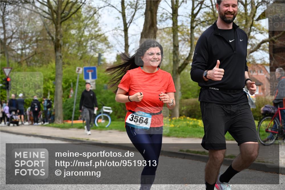 12.04.2026 - 45. Internationalen Wilhelmsburger Insellauf J. Mangold http://msf.ph/oto/9519313 12.04.2026 13:28:27 Ziel 3800, 2630, 5520, 5509, 4316, 3564, 3483, 4471, 4471, 4303, 4302, 4304 meine-sportfotos.de