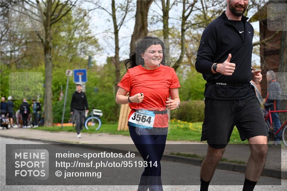 12.04.2026 - 45. Internationalen Wilhelmsburger Insellauf J. Mangold http://msf.ph/oto/9519314 12.04.2026 13:28:27 Ziel 3800, 2630, 5520, 5509, 4316, 3564, 3483, 4471, 4471, 4303, 4302, 4304 meine-sportfotos.de