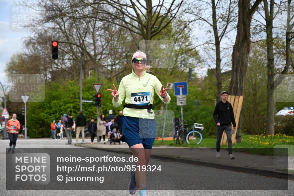 12.04.2026 - 45. Internationalen Wilhelmsburger Insellauf J. Mangold http://msf.ph/oto/9519324 12.04.2026 13:28:30 Ziel 3800, 2630, 5520, 5509, 5509, 4316, 3564, 3483, 4471, 4303, 4302, 4304 meine-sportfotos.de
