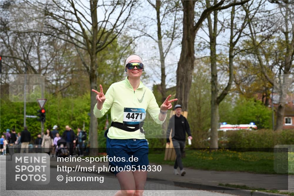 12.04.2026 - 45. Internationalen Wilhelmsburger Insellauf J. Mangold http://msf.ph/oto/9519330 12.04.2026 13:28:30 Ziel 3800, 2630, 5520, 5509, 5509, 4316, 3564, 3483, 4471, 4303, 4302, 4304 meine-sportfotos.de