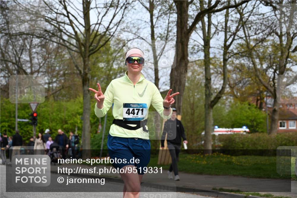 12.04.2026 - 45. Internationalen Wilhelmsburger Insellauf J. Mangold http://msf.ph/oto/9519331 12.04.2026 13:28:30 Ziel 3800, 2630, 5520, 5509, 5509, 4316, 3564, 3483, 4471, 4303, 4302, 4304 meine-sportfotos.de