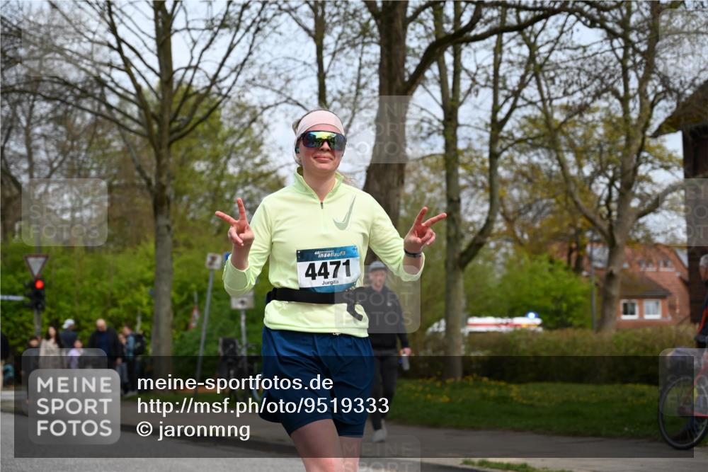 12.04.2026 - 45. Internationalen Wilhelmsburger Insellauf J. Mangold http://msf.ph/oto/9519333 12.04.2026 13:28:31 Ziel 3800, 2630, 5520, 5509, 4316, 3564, 3483, 4471, 4303, 4302, 4304 meine-sportfotos.de
