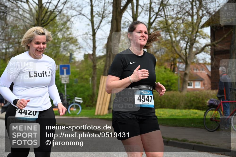 12.04.2026 - 45. Internationalen Wilhelmsburger Insellauf J. Mangold http://msf.ph/oto/9519431 12.04.2026 13:29:07 Ziel 4303, 4302, 4304, 4451, 2650, 2340, 5861, 2509, 2483, 2616, 5535, 5536, 5539, 4547, 4420, 3648 meine-sportfotos.de