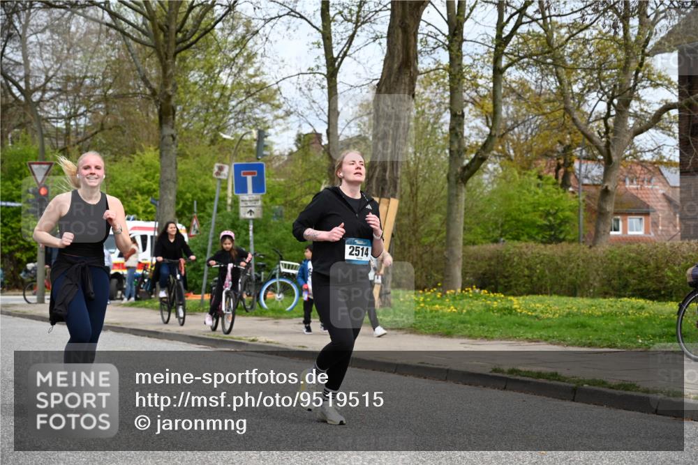 12.04.2026 - 45. Internationalen Wilhelmsburger Insellauf J. Mangold http://msf.ph/oto/9519515 12.04.2026 13:30:07 Ziel 5241, 3981, 2514, 2515, 4324, 4429, 2003, 4456, 4463, 5815 meine-sportfotos.de