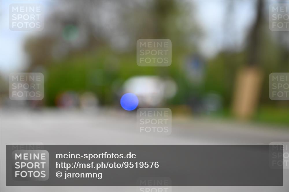 12.04.2026 - 45. Internationalen Wilhelmsburger Insellauf J. Mangold http://msf.ph/oto/9519576 12.04.2026 13:30:35 Ziel 2514, 2515, 4324, 4429, 2003, 4456, 4463, 5815, 5546 meine-sportfotos.de