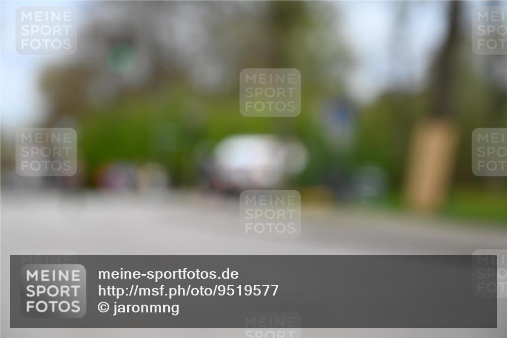 12.04.2026 - 45. Internationalen Wilhelmsburger Insellauf J. Mangold http://msf.ph/oto/9519577 12.04.2026 13:30:36 Ziel 2514, 2515, 4324, 4429, 2003, 4456, 4463, 5815, 5546 meine-sportfotos.de