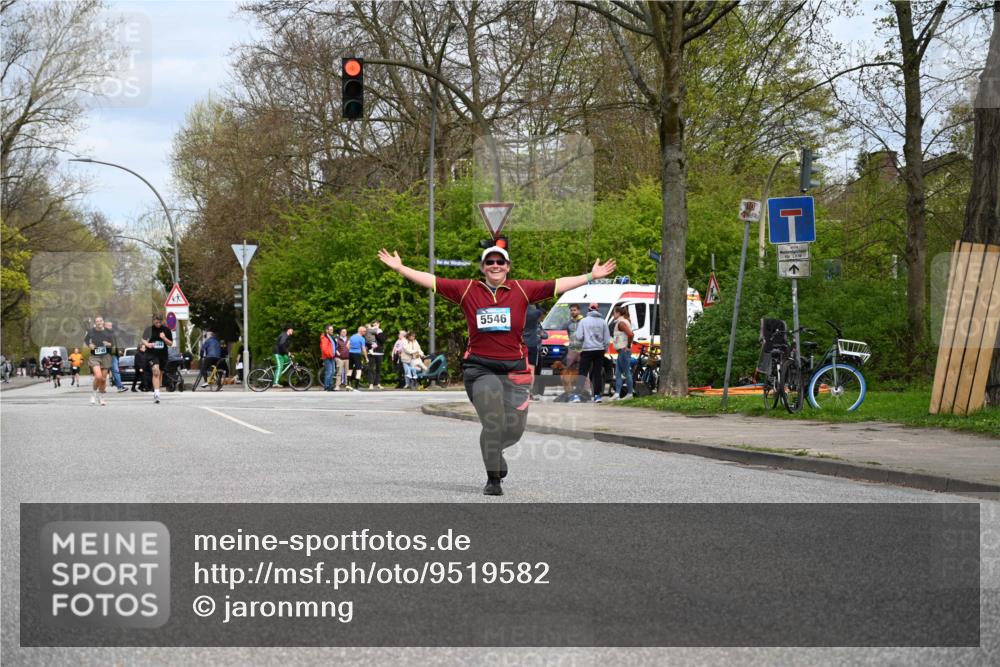 12.04.2026 - 45. Internationalen Wilhelmsburger Insellauf J. Mangold http://msf.ph/oto/9519582 12.04.2026 13:30:43 Ziel 4324, 4429, 2003, 4456, 4463, 5815, 5546, 5745, 2494 meine-sportfotos.de