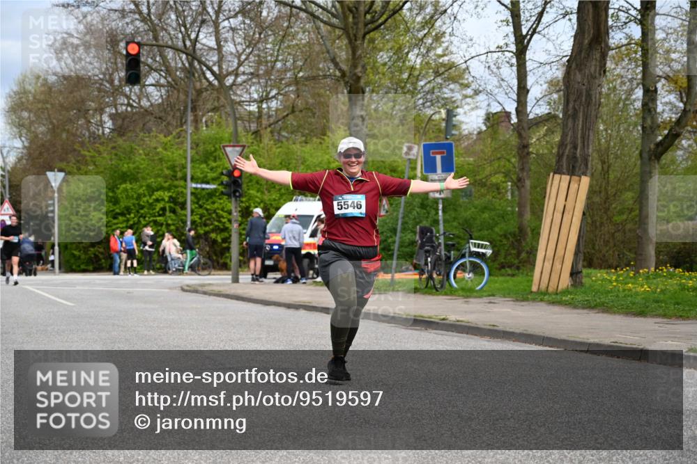 12.04.2026 - 45. Internationalen Wilhelmsburger Insellauf J. Mangold http://msf.ph/oto/9519597 12.04.2026 13:30:44 Ziel 4324, 4429, 2003, 4456, 4463, 5815, 5546, 5745, 2494 meine-sportfotos.de