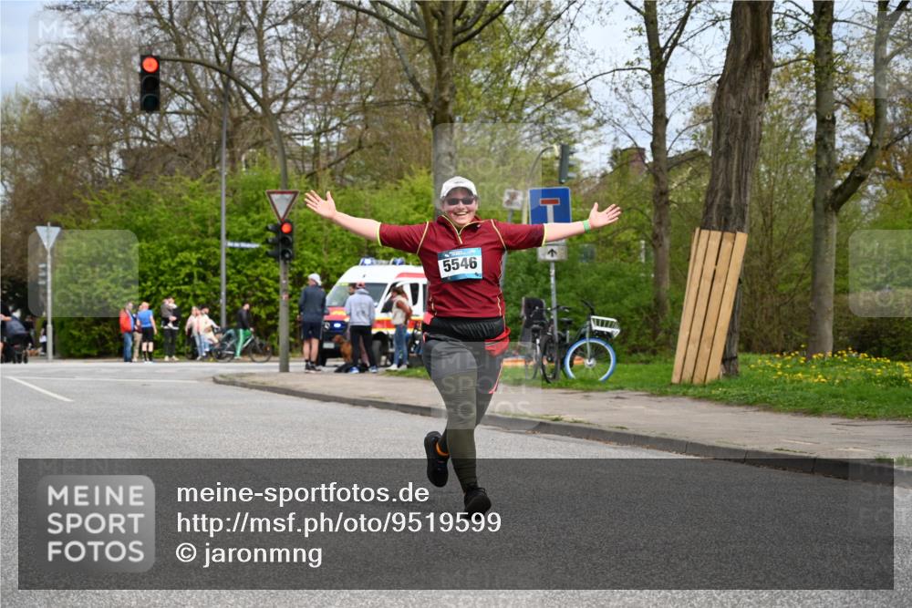 12.04.2026 - 45. Internationalen Wilhelmsburger Insellauf J. Mangold http://msf.ph/oto/9519599 12.04.2026 13:30:44 Ziel 4324, 4429, 2003, 4456, 4463, 5815, 5546, 5745, 2494 meine-sportfotos.de