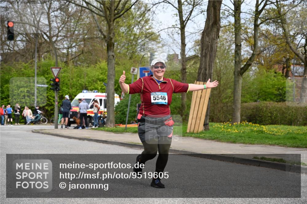 12.04.2026 - 45. Internationalen Wilhelmsburger Insellauf J. Mangold http://msf.ph/oto/9519605 12.04.2026 13:30:45 Ziel 4324, 4429, 2003, 4456, 4463, 5815, 5546, 5745, 2494 meine-sportfotos.de