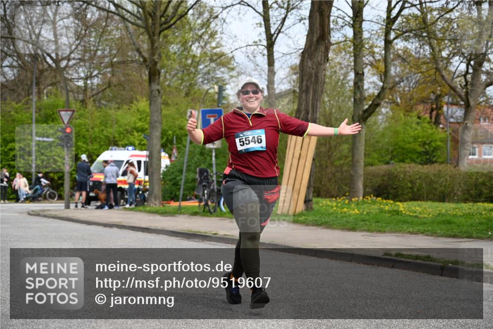 12.04.2026 - 45. Internationalen Wilhelmsburger Insellauf J. Mangold http://msf.ph/oto/9519607 12.04.2026 13:30:45 Ziel 4324, 4429, 2003, 4456, 4463, 5815, 5546, 5745, 2494 meine-sportfotos.de