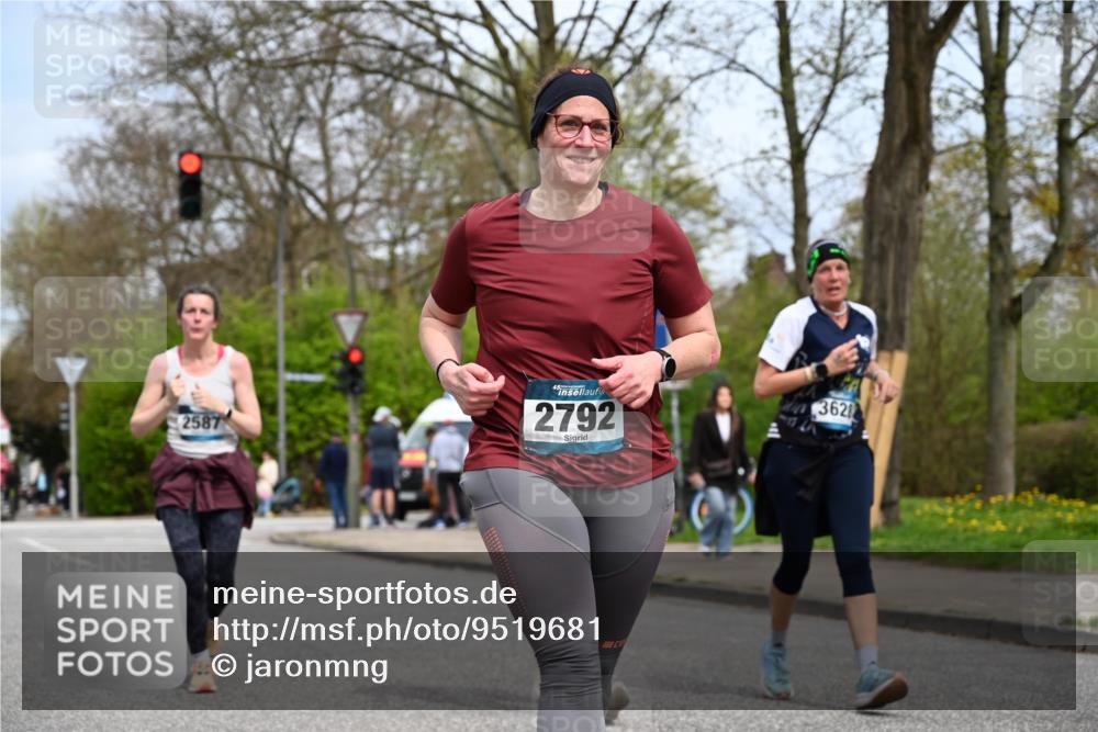 12.04.2026 - 45. Internationalen Wilhelmsburger Insellauf J. Mangold http://msf.ph/oto/9519681 12.04.2026 13:31:39 Ziel 2184, 2079, 2792, 3632, 3628, 2587, 2339, 4462 meine-sportfotos.de