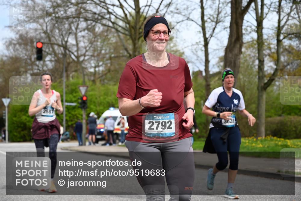 12.04.2026 - 45. Internationalen Wilhelmsburger Insellauf J. Mangold http://msf.ph/oto/9519683 12.04.2026 13:31:39 Ziel 2184, 2079, 2792, 3632, 3628, 2587, 2339, 4462 meine-sportfotos.de