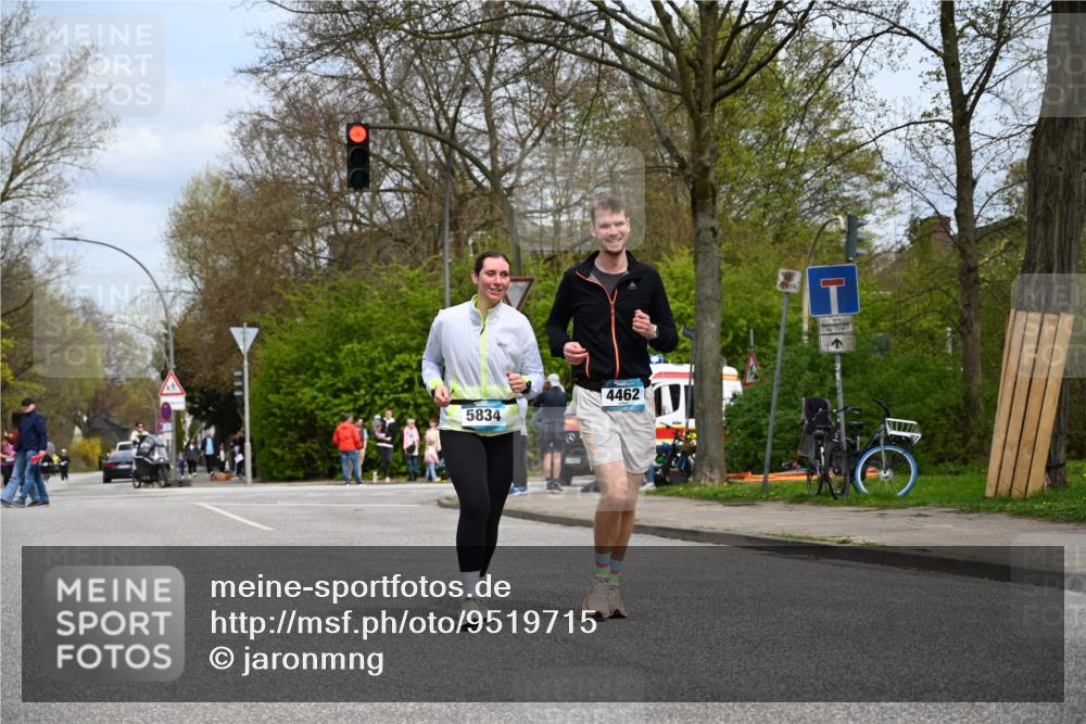 12.04.2026 - 45. Internationalen Wilhelmsburger Insellauf J. Mangold http://msf.ph/oto/9519715 12.04.2026 13:31:51 Ziel 2184, 2079, 2792, 3632, 3628, 2587, 2339, 4462, 4065, 3231 meine-sportfotos.de