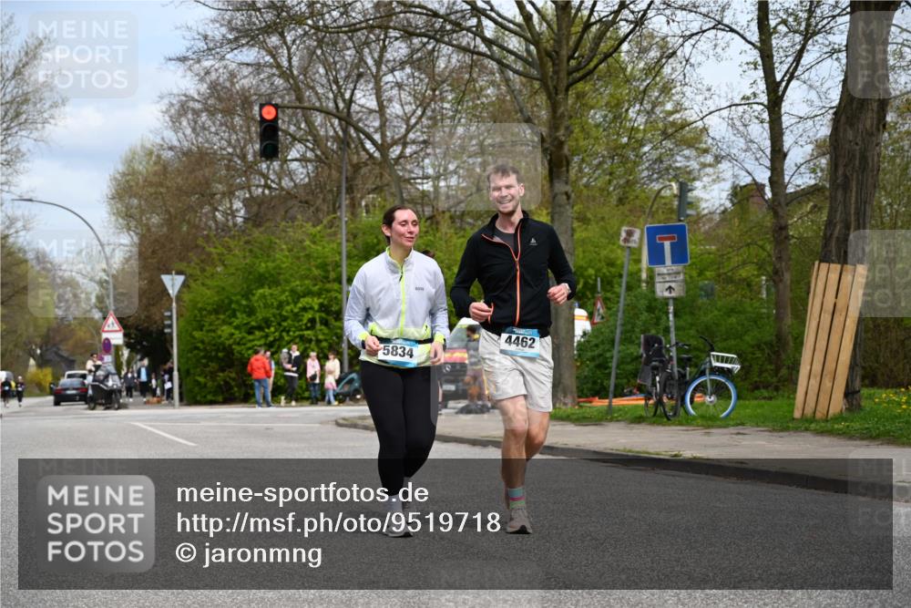12.04.2026 - 45. Internationalen Wilhelmsburger Insellauf J. Mangold http://msf.ph/oto/9519718 12.04.2026 13:31:51 Ziel 2184, 2079, 2792, 3632, 3628, 2587, 2339, 4462, 4065, 3231 meine-sportfotos.de
