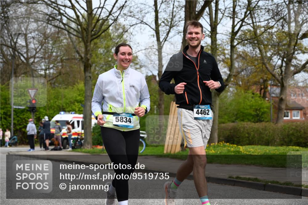 12.04.2026 - 45. Internationalen Wilhelmsburger Insellauf J. Mangold http://msf.ph/oto/9519735 12.04.2026 13:31:53 Ziel 2184, 2079, 2792, 3632, 3628, 2587, 2339, 4462, 4065, 3231, 2397 meine-sportfotos.de
