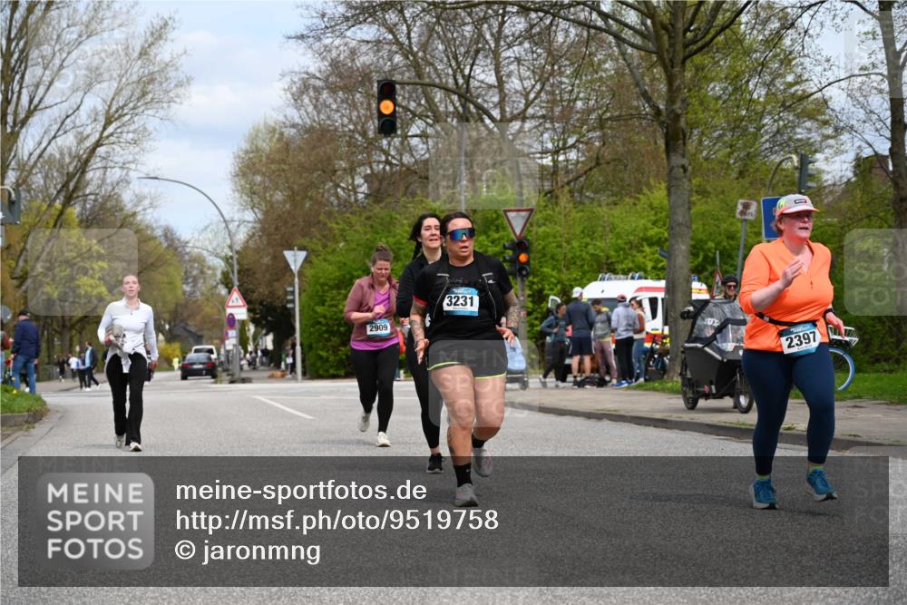 12.04.2026 - 45. Internationalen Wilhelmsburger Insellauf J. Mangold http://msf.ph/oto/9519758 12.04.2026 13:32:08 Ziel 2792, 3632, 3628, 2587, 2339, 4462, 4065, 3231, 2397, 3684, 2909 meine-sportfotos.de