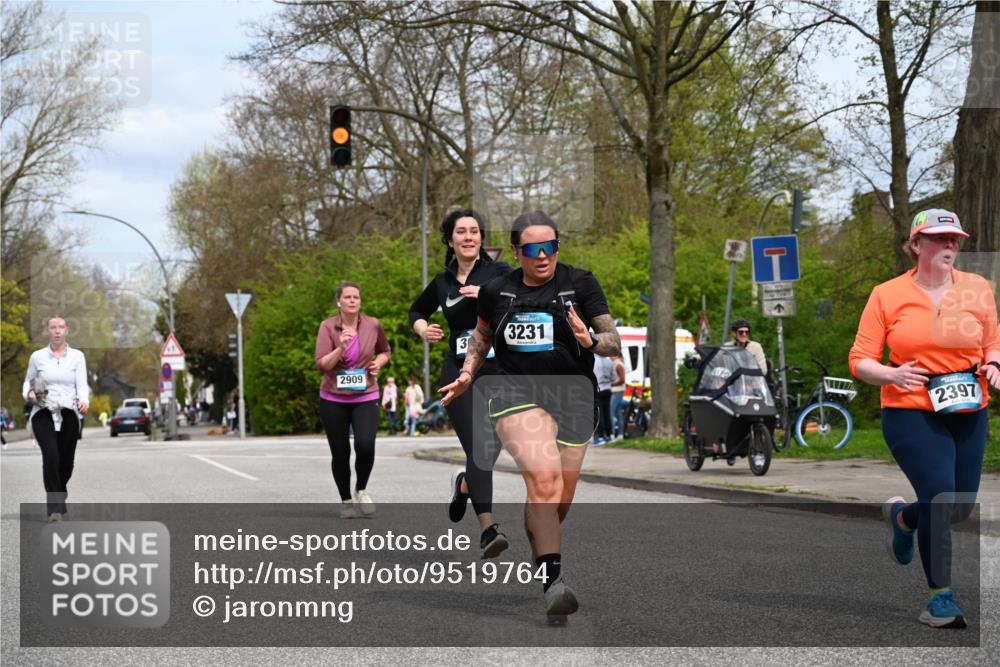 12.04.2026 - 45. Internationalen Wilhelmsburger Insellauf J. Mangold http://msf.ph/oto/9519764 12.04.2026 13:32:08 Ziel 2792, 3632, 3628, 2587, 2339, 4462, 4065, 3231, 2397, 3684, 2909 meine-sportfotos.de