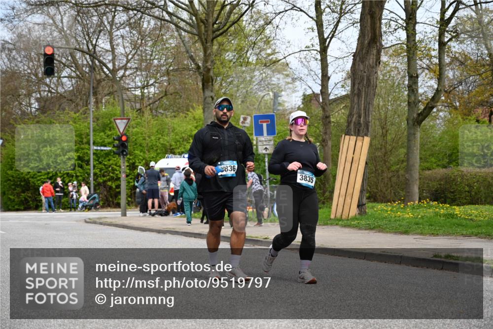 12.04.2026 - 45. Internationalen Wilhelmsburger Insellauf J. Mangold http://msf.ph/oto/9519797 12.04.2026 13:32:32 Ziel 4065, 3231, 2397, 3684, 2909, 3836, 5224 meine-sportfotos.de