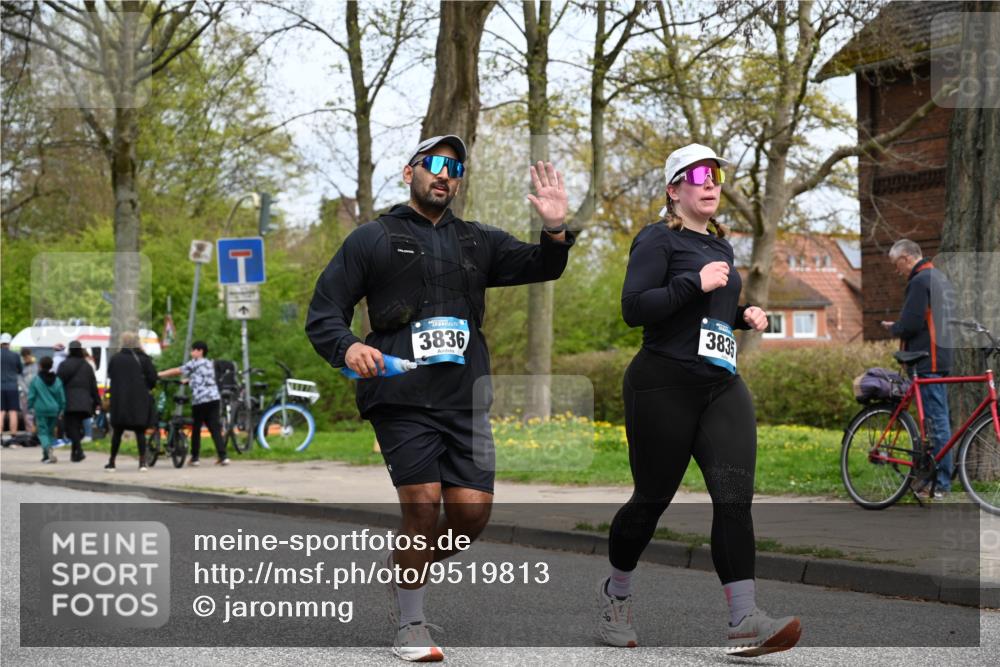 12.04.2026 - 45. Internationalen Wilhelmsburger Insellauf J. Mangold http://msf.ph/oto/9519813 12.04.2026 13:32:33 Ziel 3231, 2397, 3684, 2909, 3836, 5224, 5224, 3980 meine-sportfotos.de