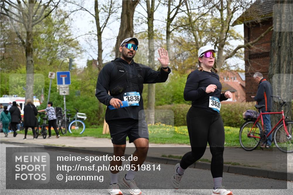 12.04.2026 - 45. Internationalen Wilhelmsburger Insellauf J. Mangold http://msf.ph/oto/9519814 12.04.2026 13:32:33 Ziel 3231, 2397, 3684, 2909, 3836, 5224, 5224, 3980 meine-sportfotos.de