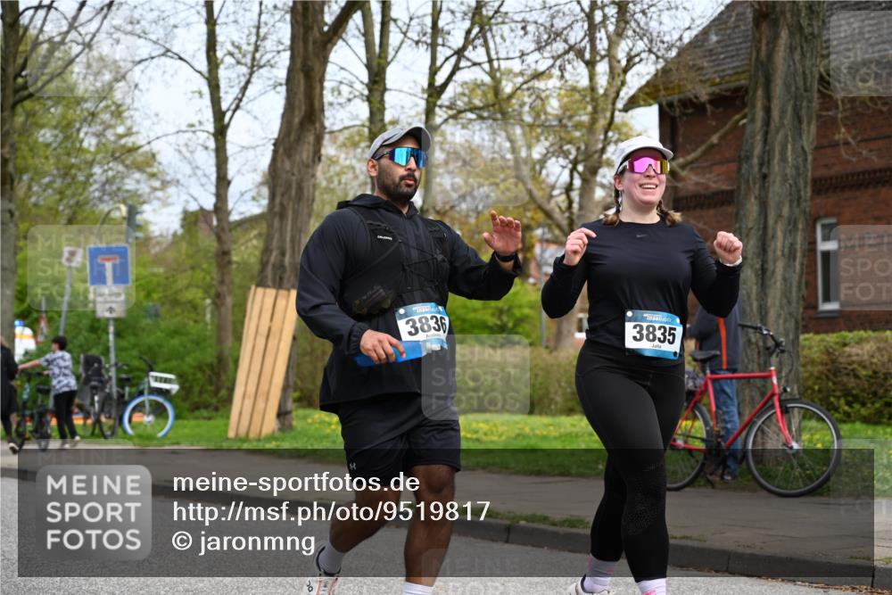 12.04.2026 - 45. Internationalen Wilhelmsburger Insellauf J. Mangold http://msf.ph/oto/9519817 12.04.2026 13:32:34 Ziel 3231, 2397, 3684, 2909, 3836, 5224, 3980 meine-sportfotos.de