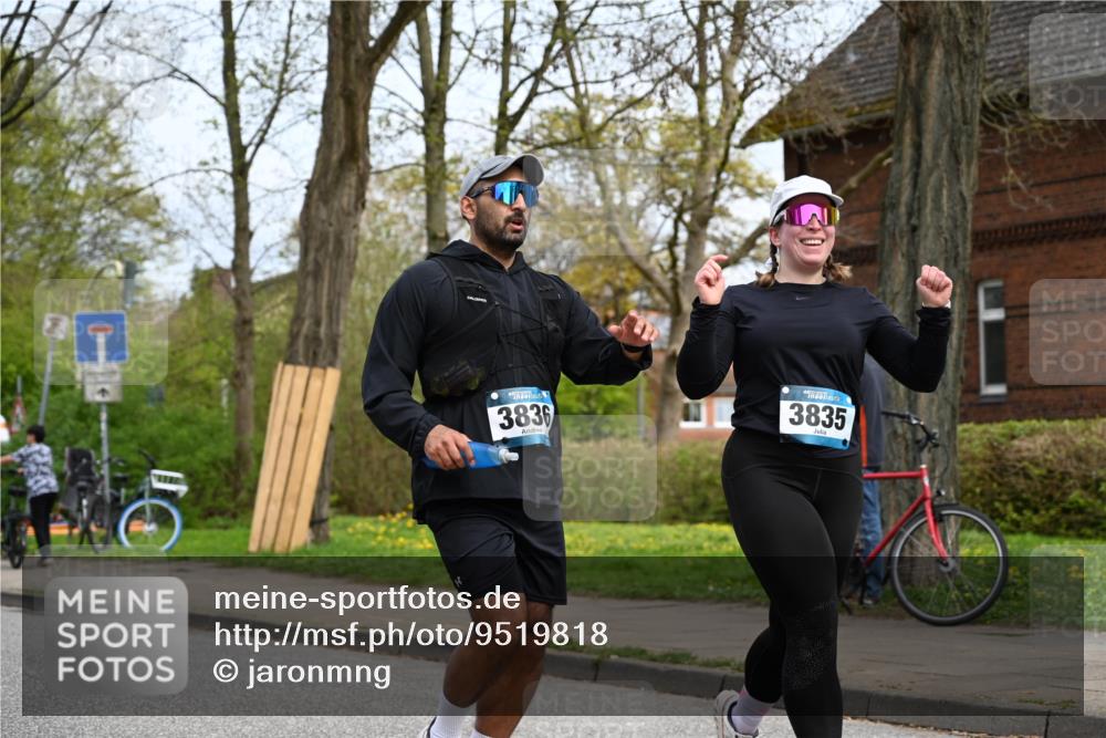 12.04.2026 - 45. Internationalen Wilhelmsburger Insellauf J. Mangold http://msf.ph/oto/9519818 12.04.2026 13:32:34 Ziel 3231, 2397, 3684, 2909, 3836, 5224, 3980 meine-sportfotos.de
